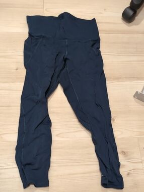 Athleta Cropped Deep Navy Performance Leggings